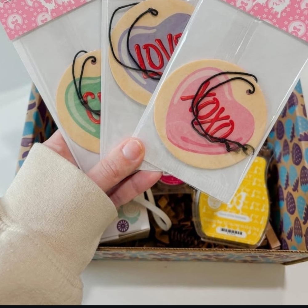 Scentsy Sweetheart Sugar Cookie Scent Circles LOVE AND CUTE NIP - Picture 7 of 7